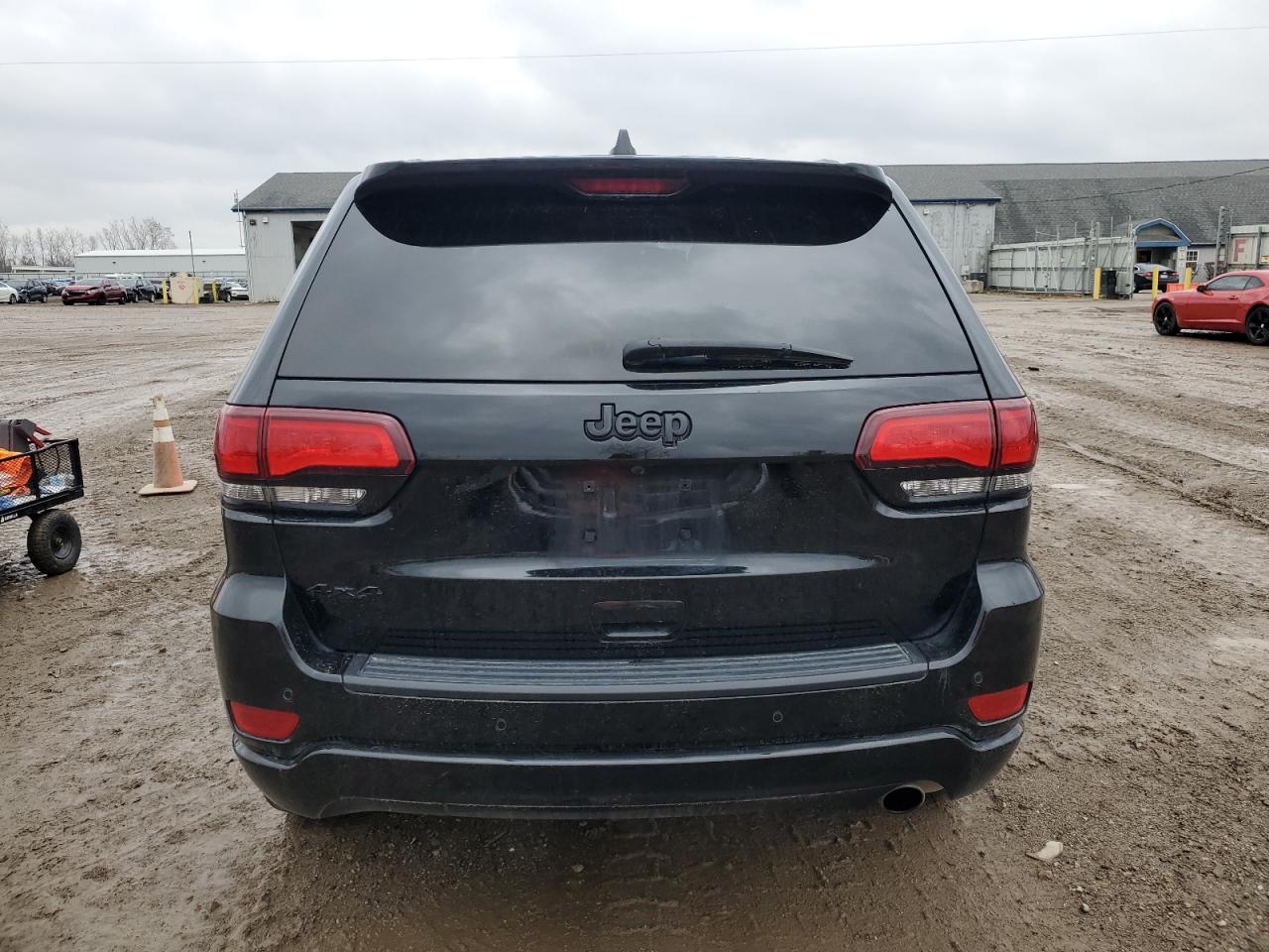 JEEP GRAND CHEROKEE LAREDO