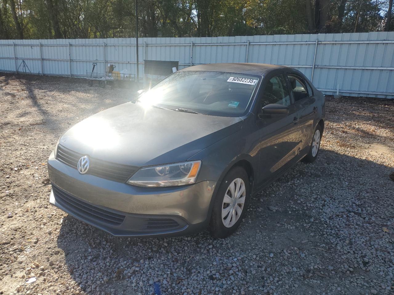 VOLKSWAGEN JETTA BASE