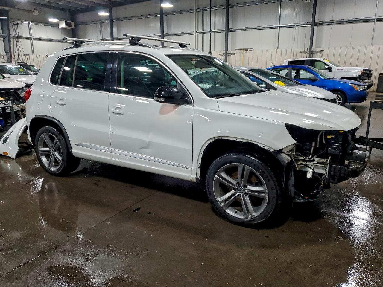 VOLKSWAGEN TIGUAN SPORT
