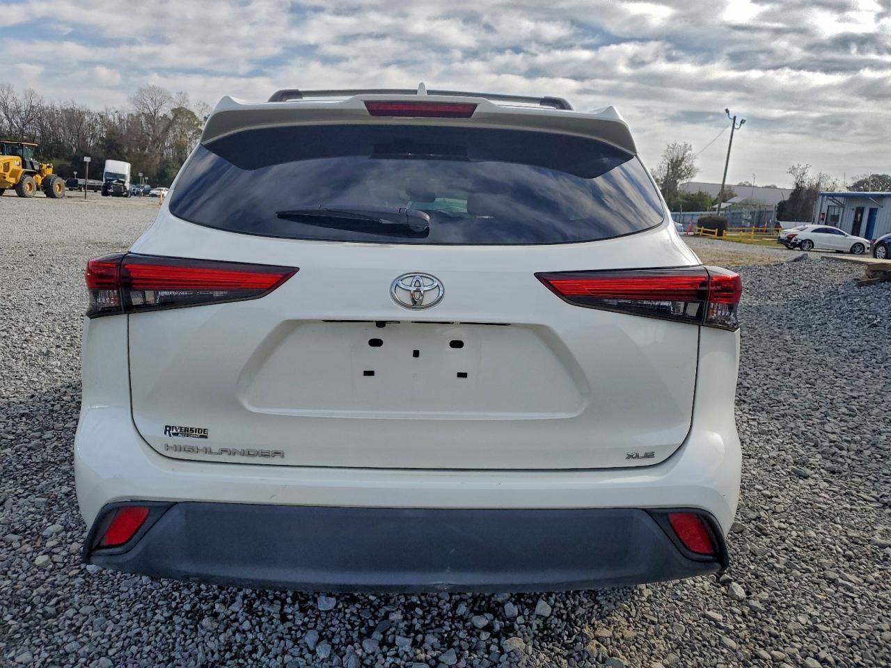 TOYOTA HIGHLANDER XLE