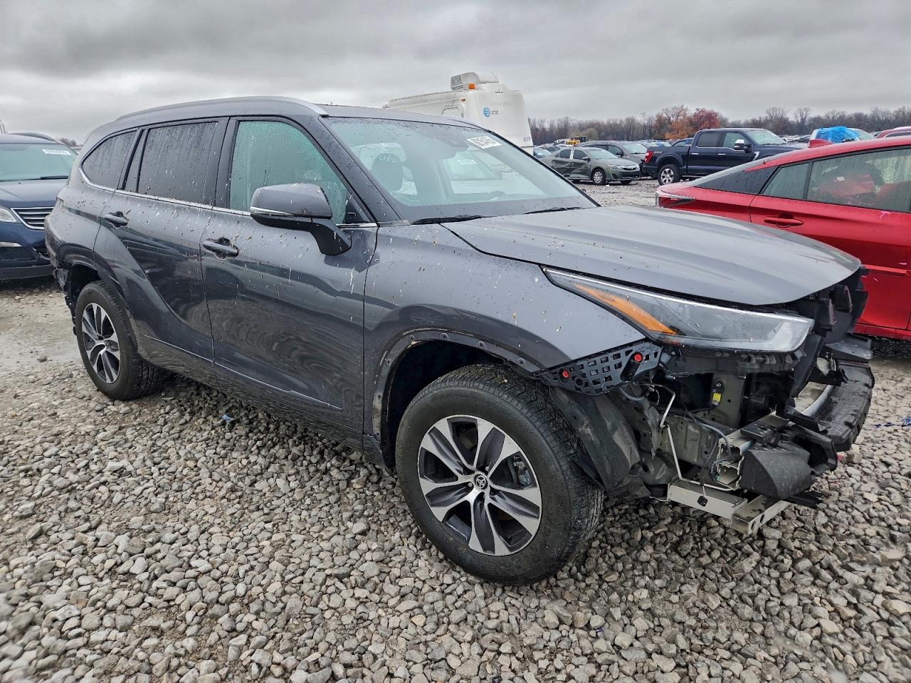 TOYOTA HIGHLANDER XLE