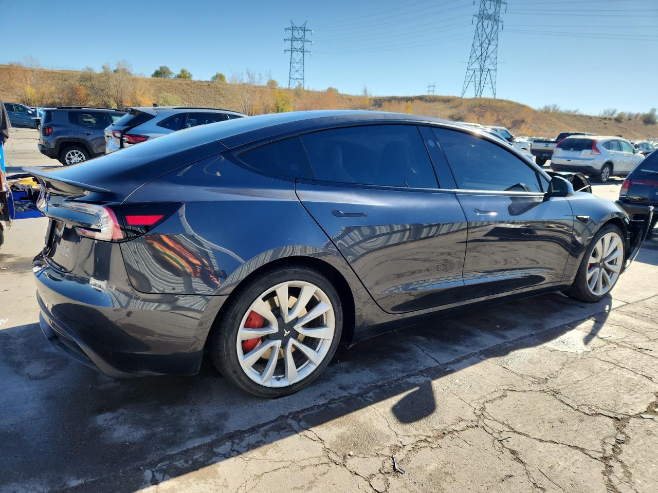 TESLA MODEL 3