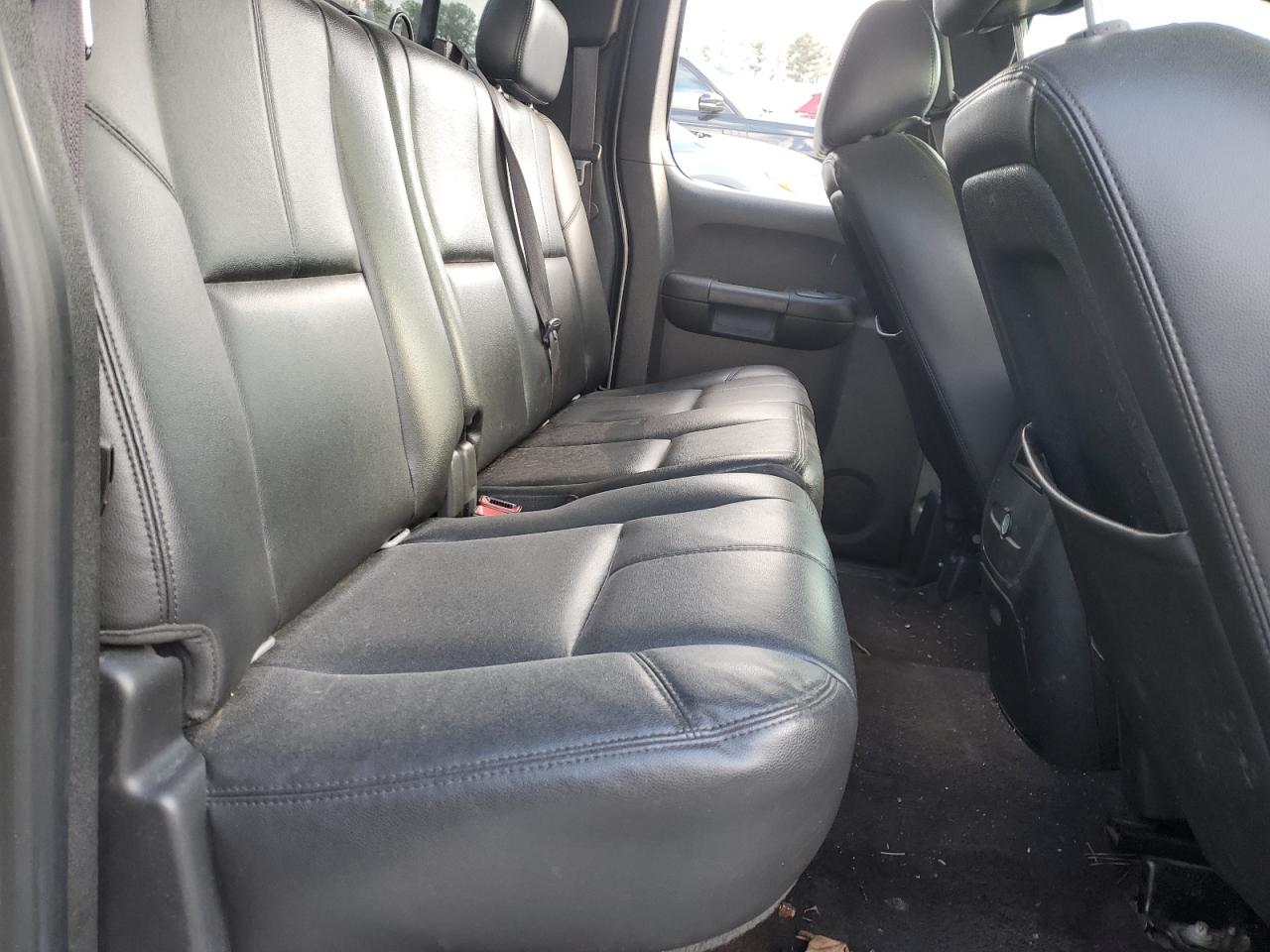 CHEVROLET SILVERADO C1500 LT