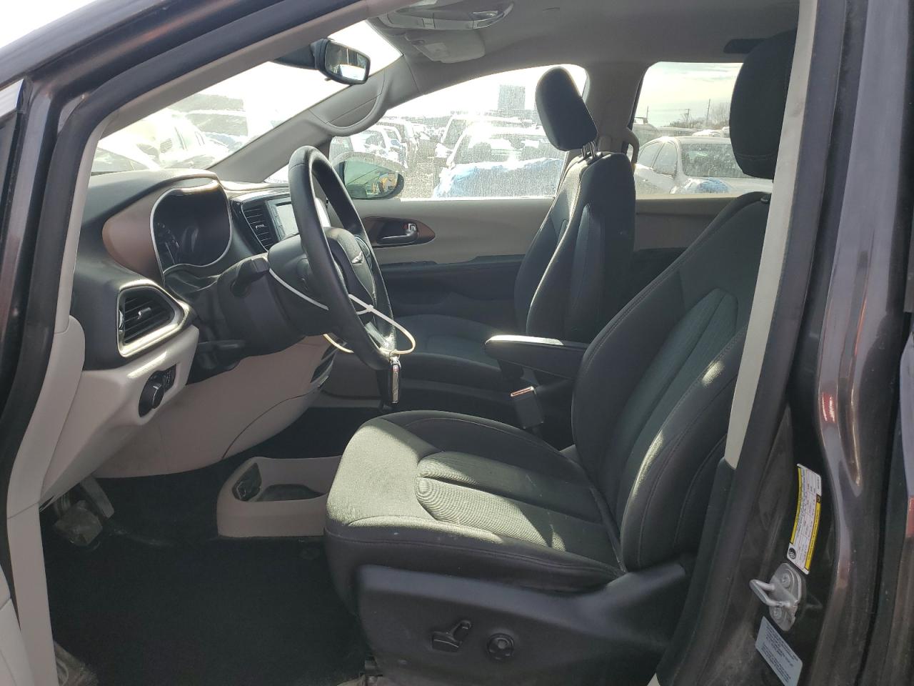 CHRYSLER PACIFICA LX