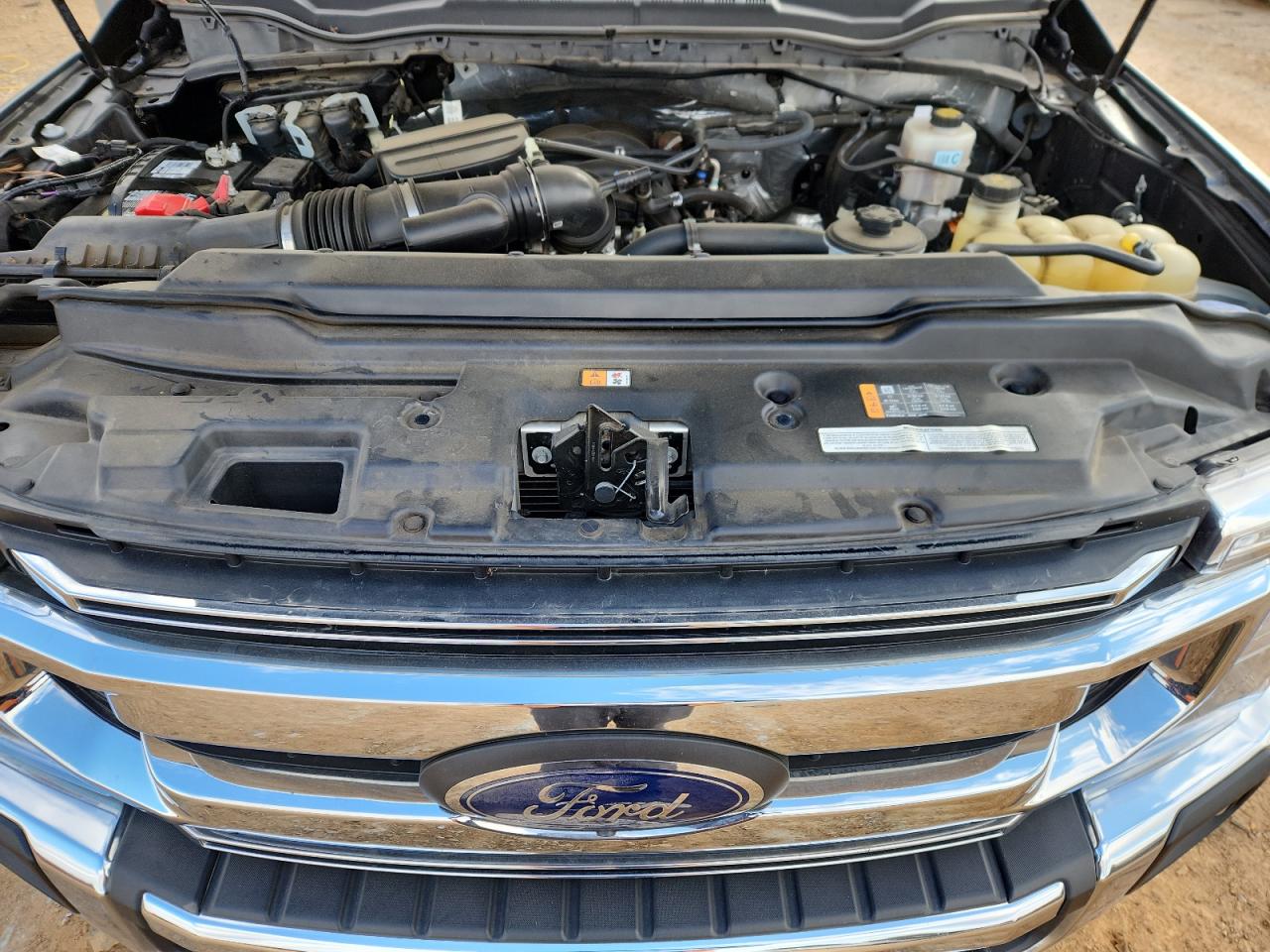 FORD F-250 SUPER DUTY