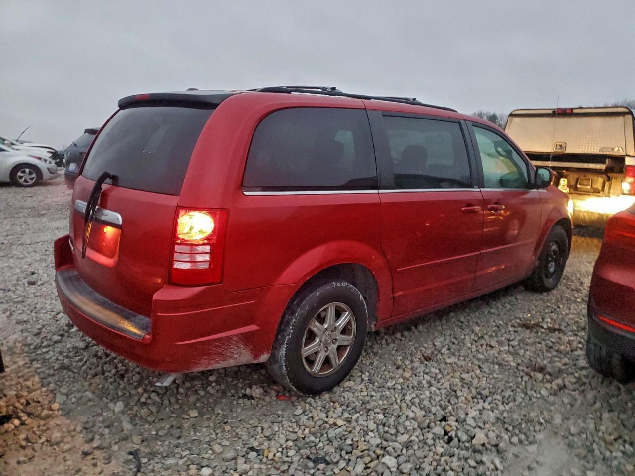 Lot #3302772400 2008 CHRYSLER TOWN & COU