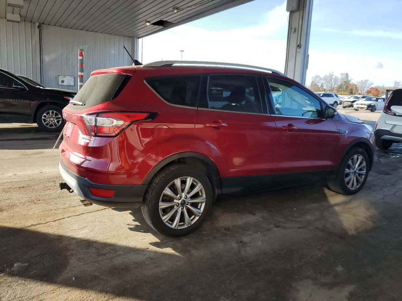 FORD ESCAPE TITANIUM