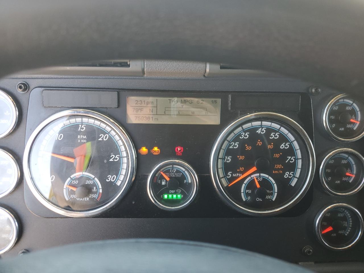 Lot #3278789661 2017 FREIGHTLINER CASCADIA 1