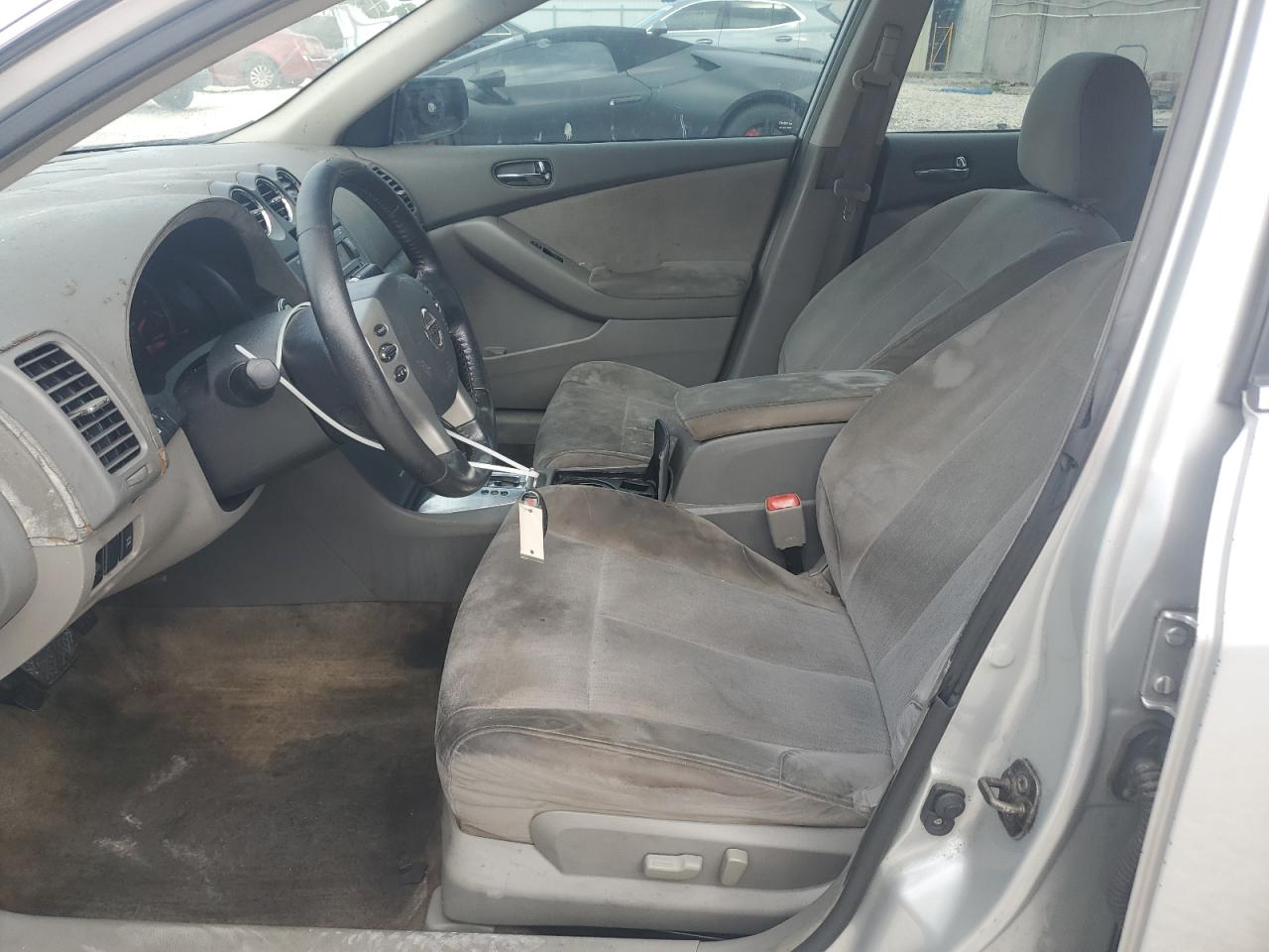 NISSAN ALTIMA BASE