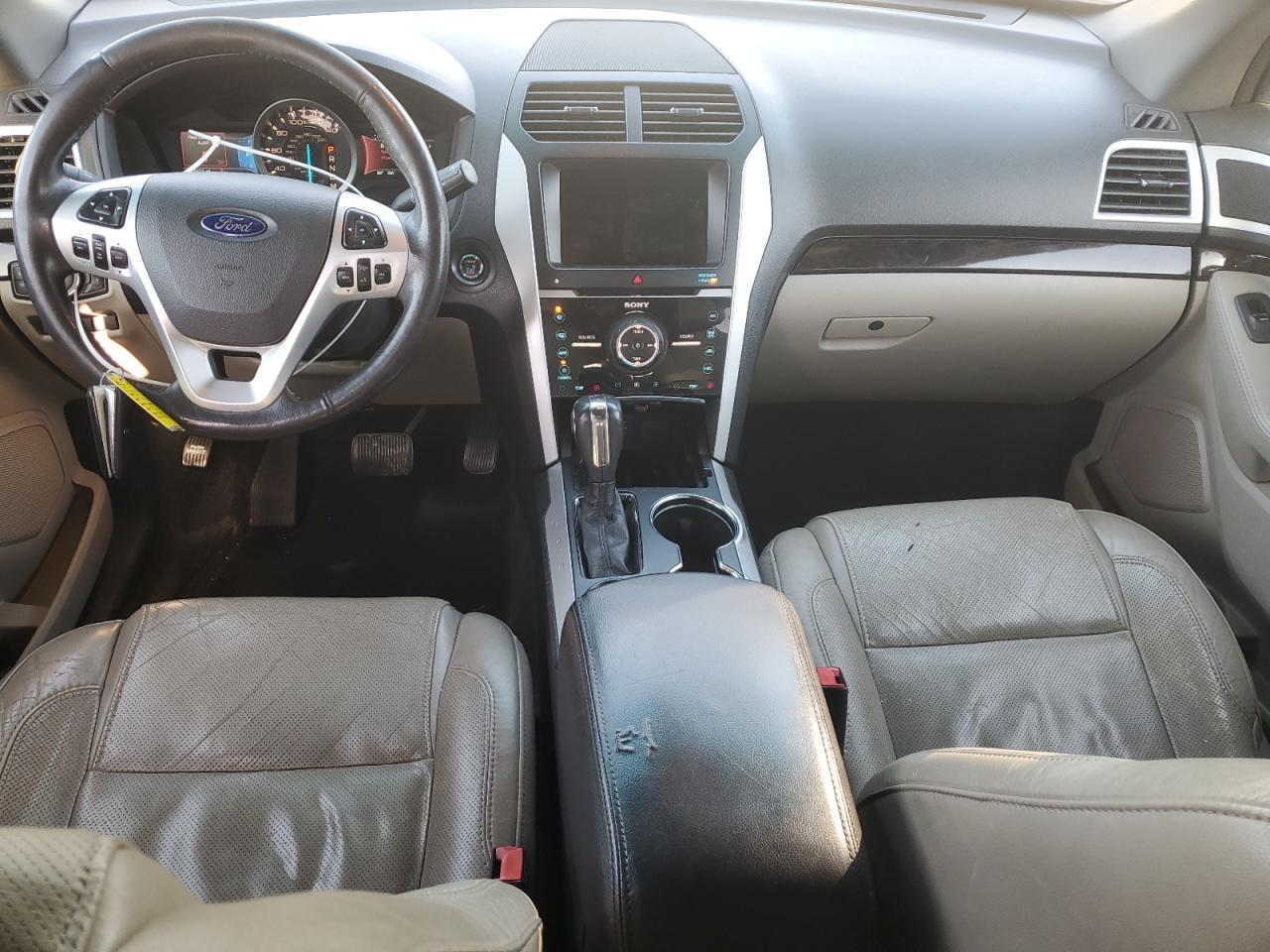 FORD EXPLORER LIMITED