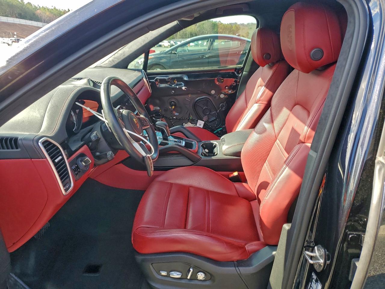 PORSCHE CAYENNE E HYBRID COUPE