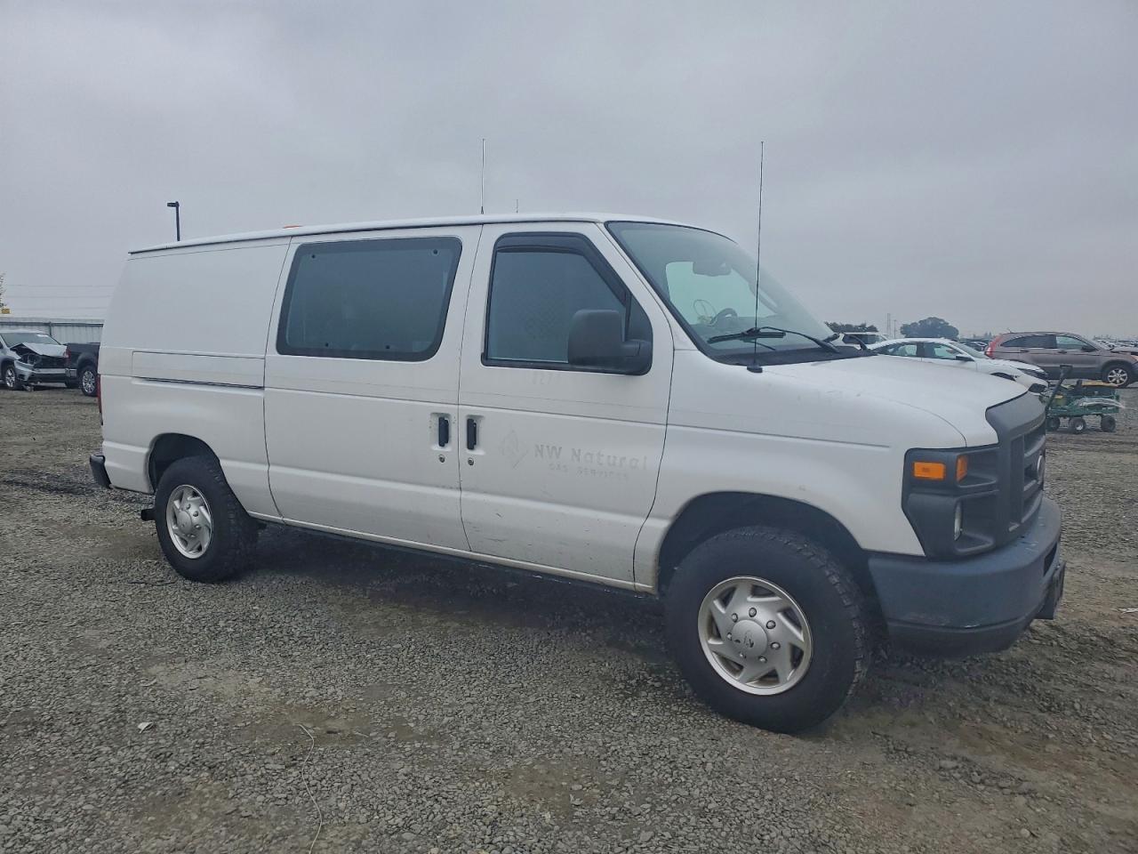 FORD ECONOLINE E250 VAN
