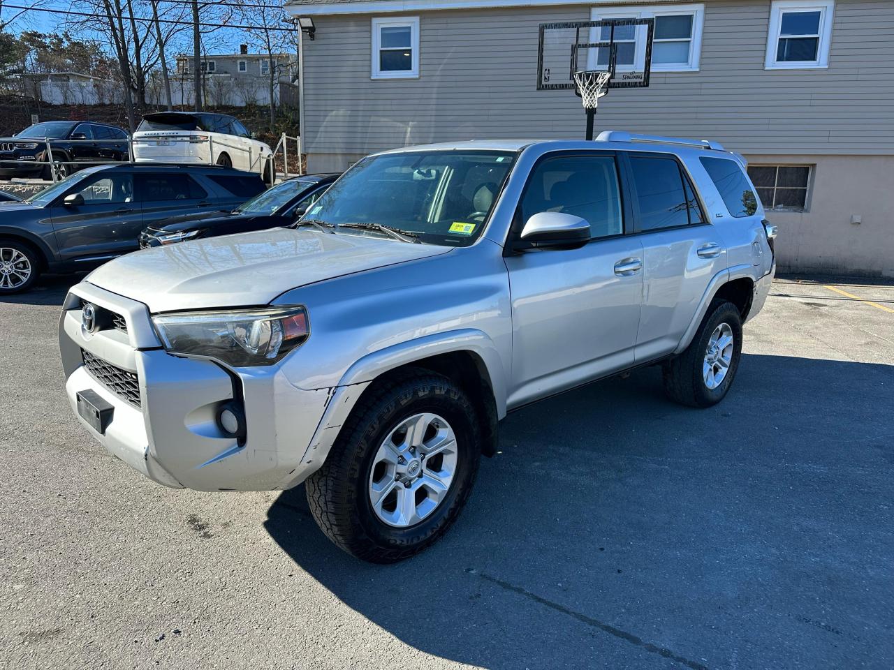 TOYOTA 4RUNNER SR5