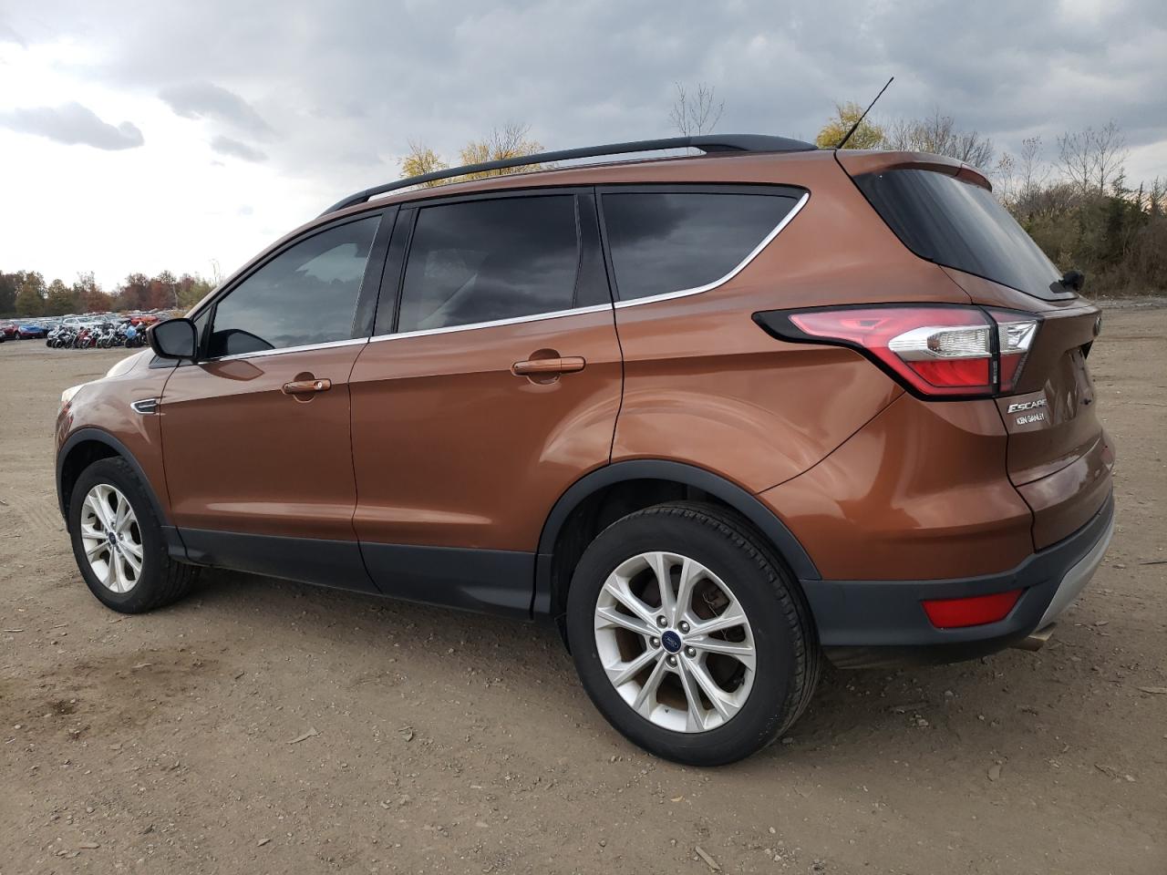 FORD ESCAPE SE