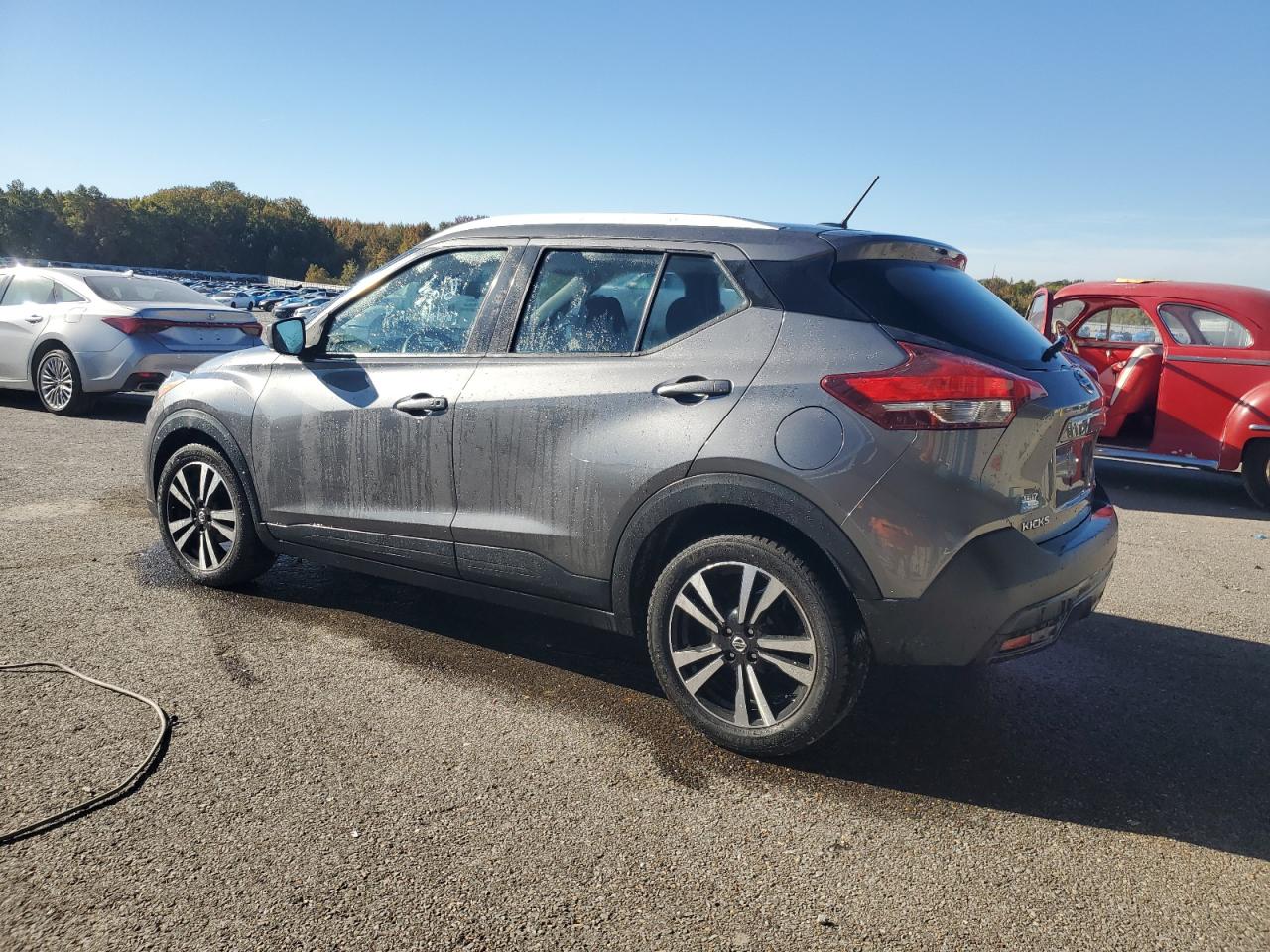 NISSAN KICKS S