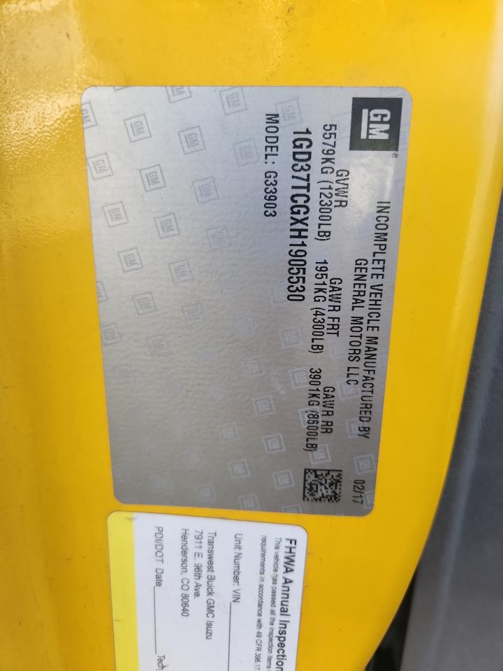 Lot #3290306203 2017 GMC SAVANA