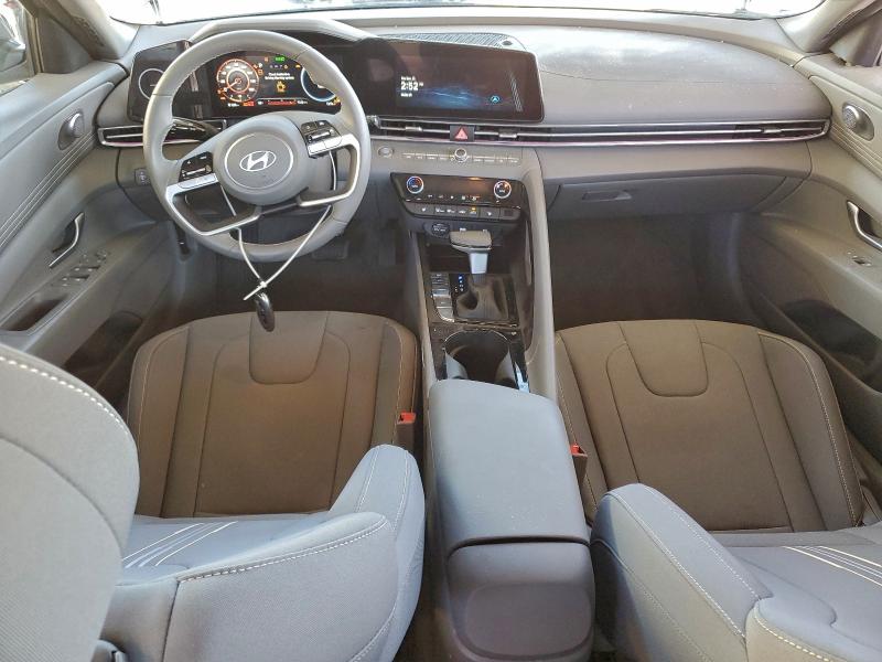 2025 HYUNDAI ELANTRA SE #3298045126