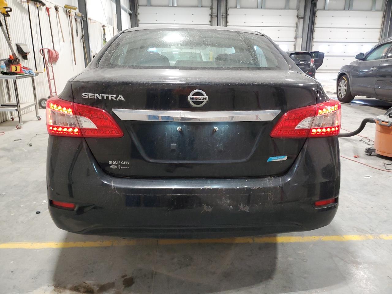 NISSAN SENTRA S