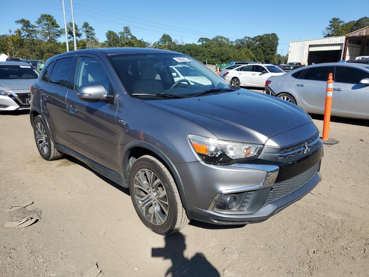 MITSUBISHI OUTLANDER ES