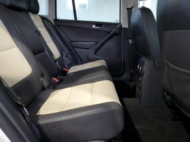 2016 VOLKSWAGEN TIGUAN S - WVGAV7AXXGW540646