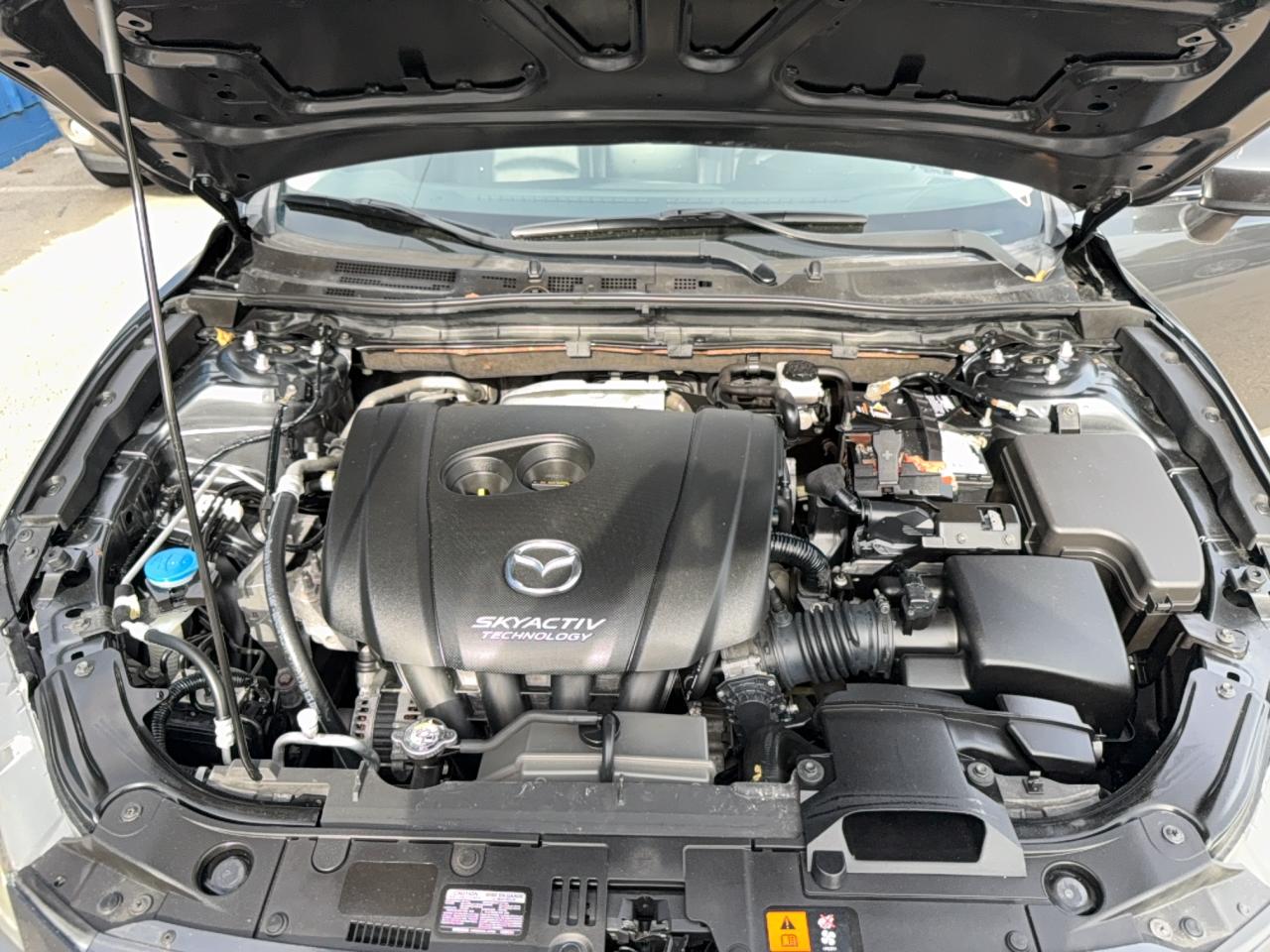 MAZDA 3 GRAND TOURING