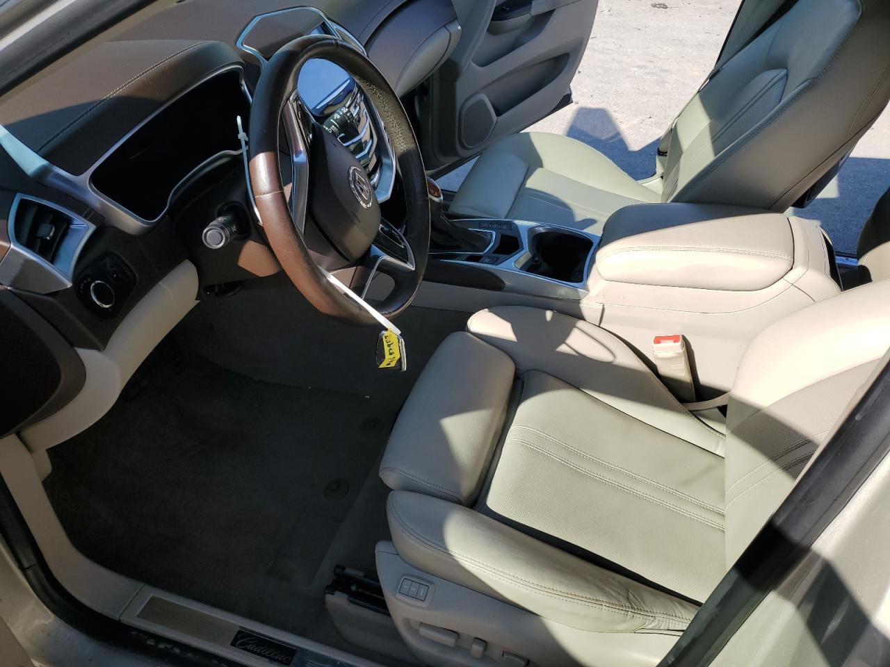 CADILLAC SRX LUXURY COLLECTION