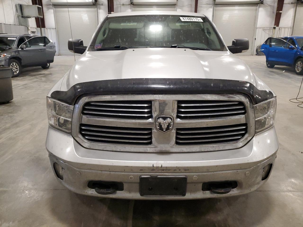 RAM 1500 SLT