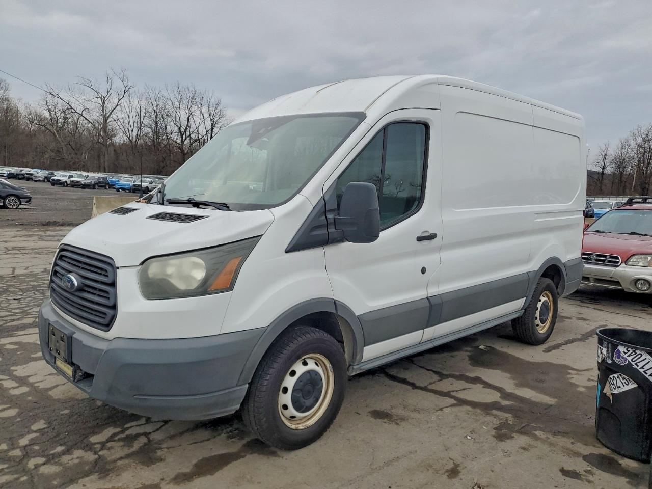 Lot #3308215202 2015 FORD TRANSIT T-