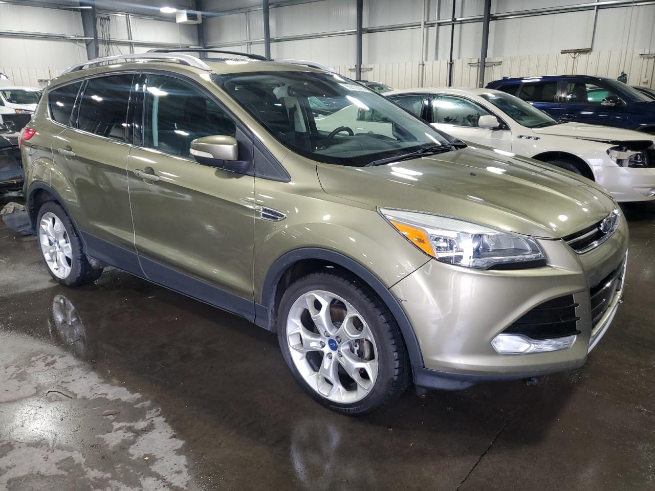 FORD ESCAPE TITANIUM