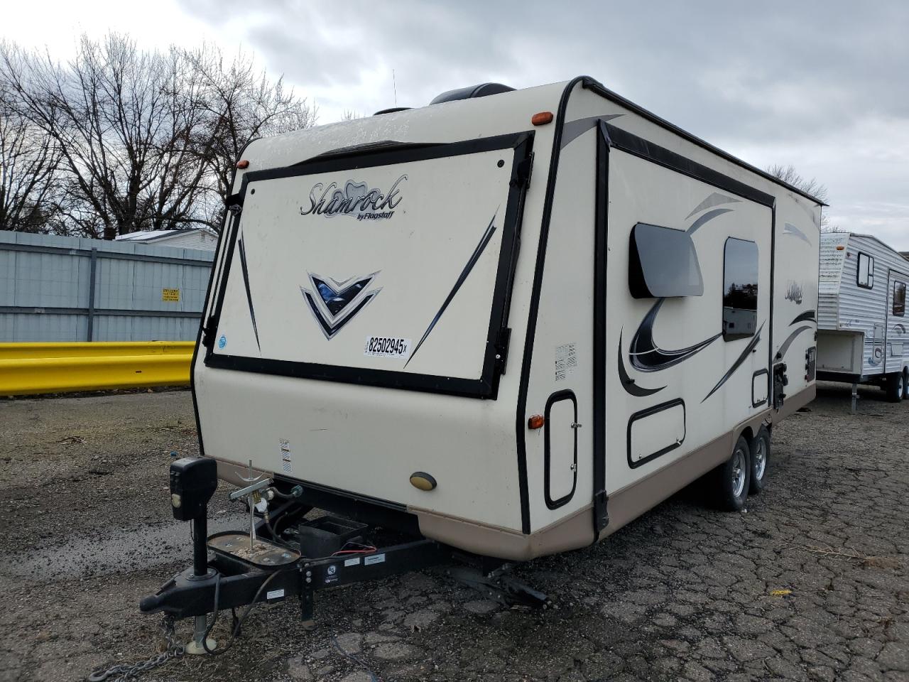 Lot #3301629626 2017 FLAG STAFF 23IKSS