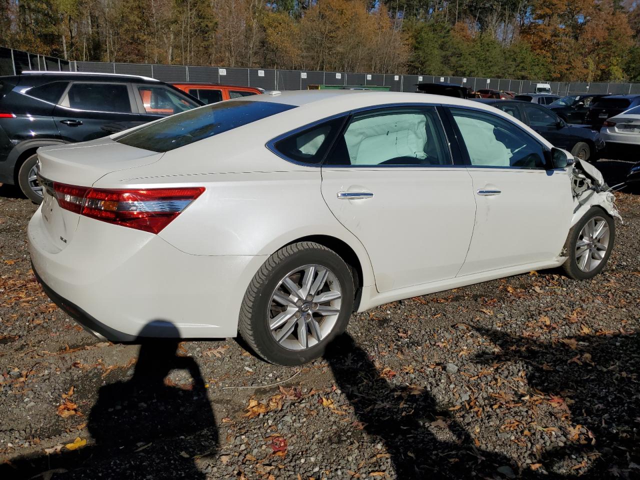 TOYOTA AVALON XLE