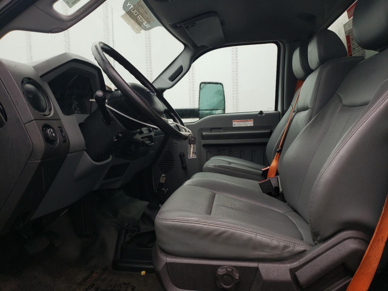 FORD F-750 SUPER DUTY