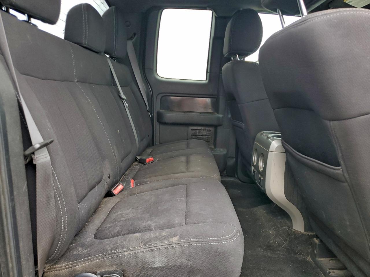 FORD F-150 SUPER CAB