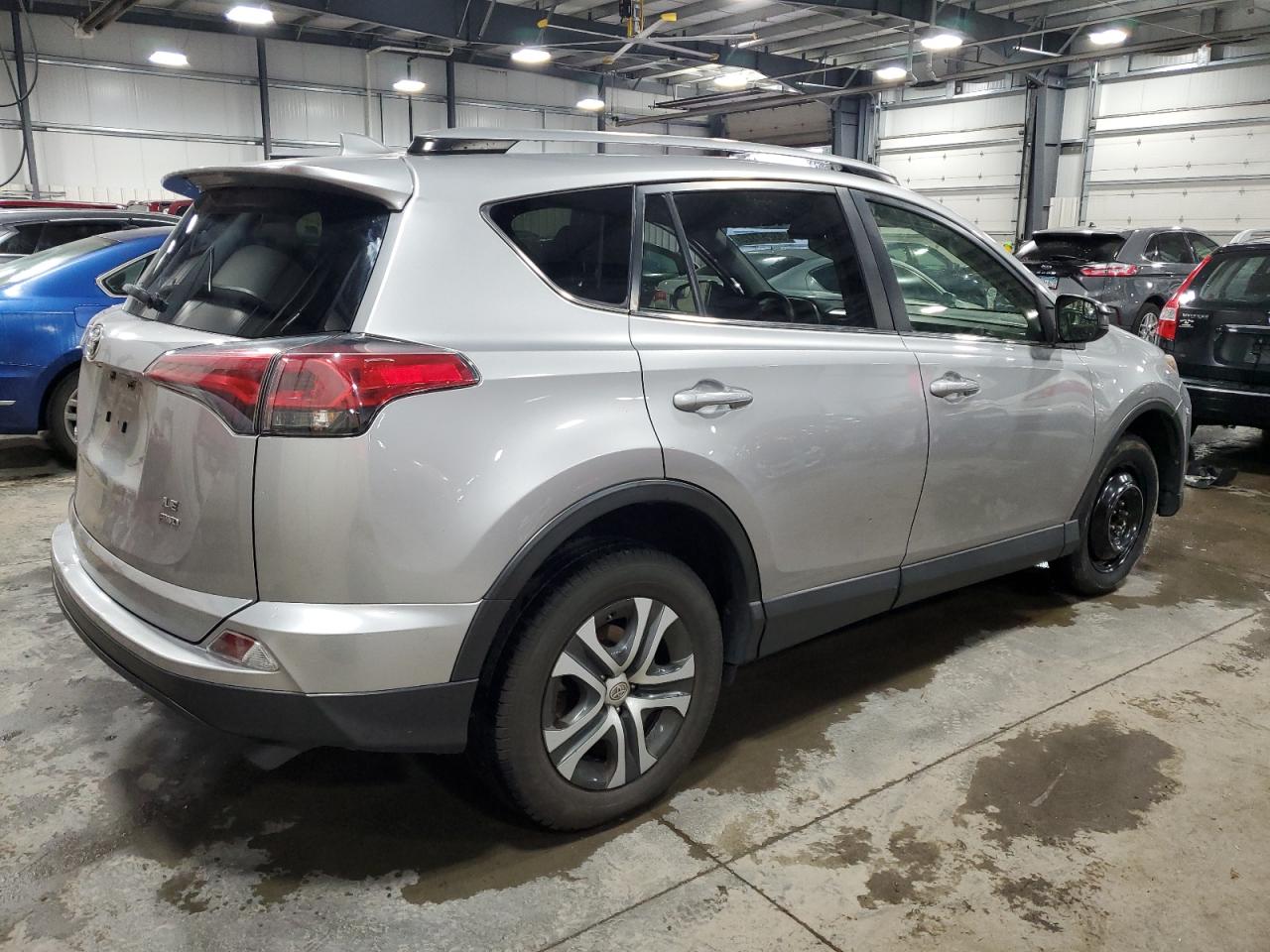 TOYOTA RAV4 LE
