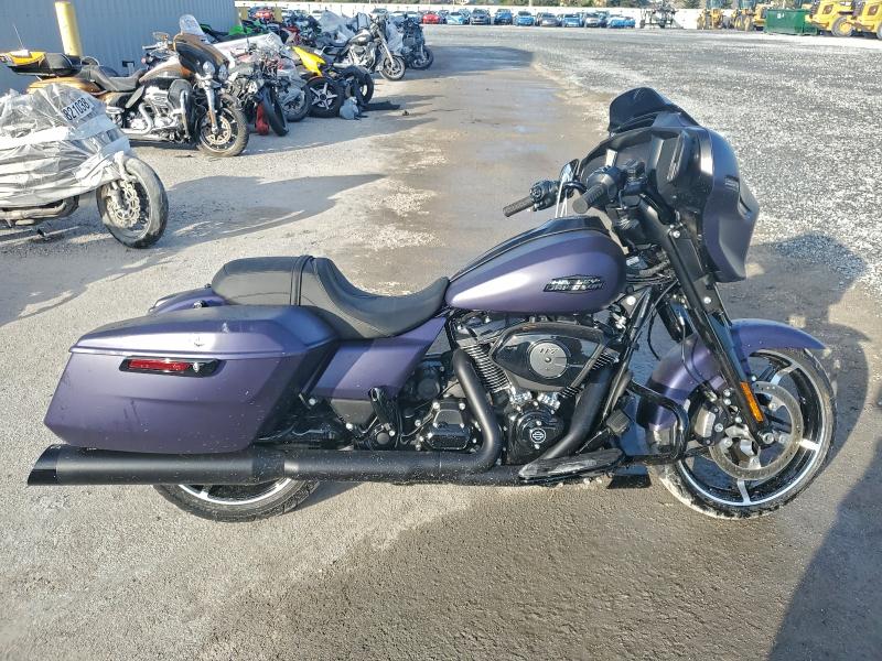 Global Auto Auctions: 2025 HARLEY-DAVIDSON FLHX