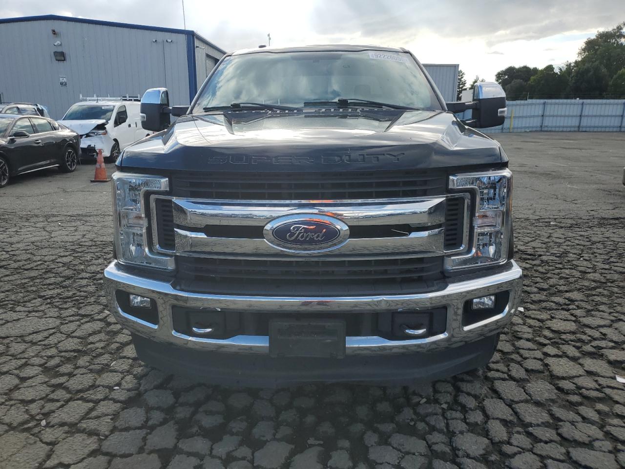 FORD F-250 SUPER DUTY