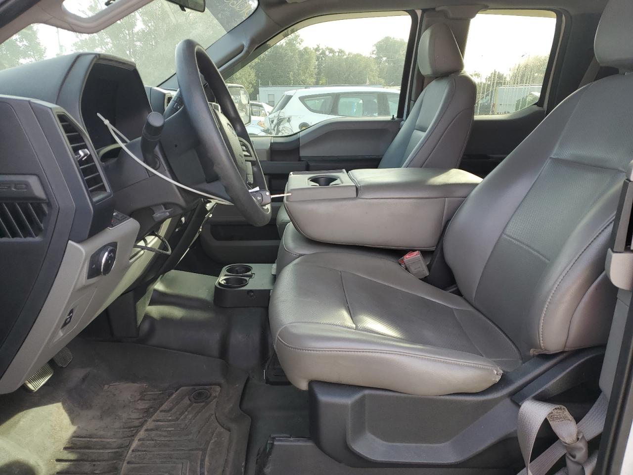 FORD F-150 SUPER CAB