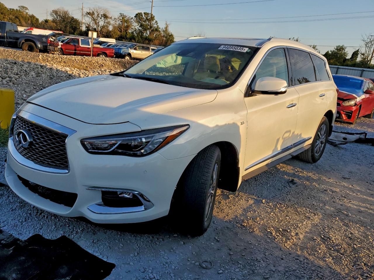 INFINITI QX60 LUXE