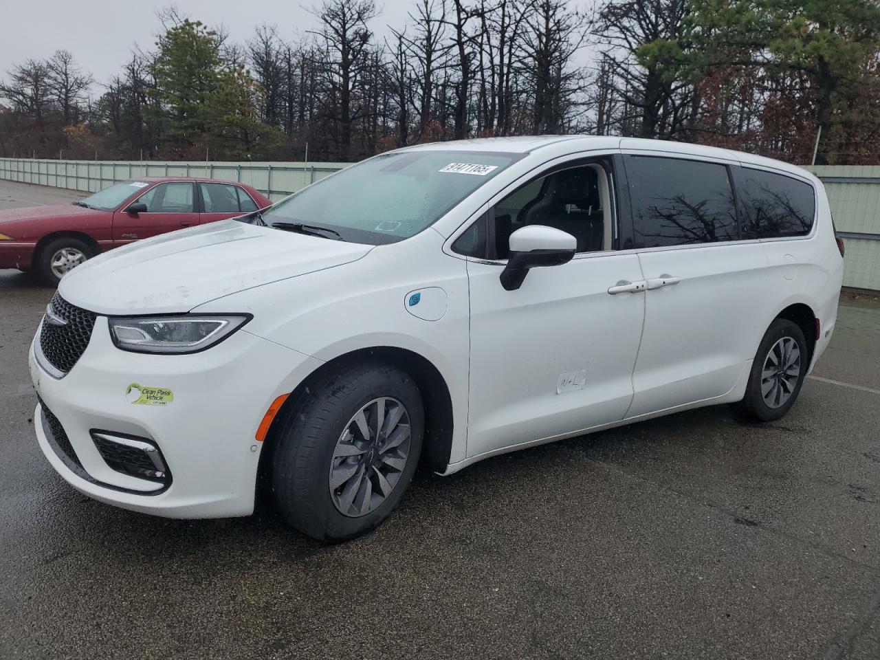 CHRYSLER PACIFICA HYBRID TOURING L