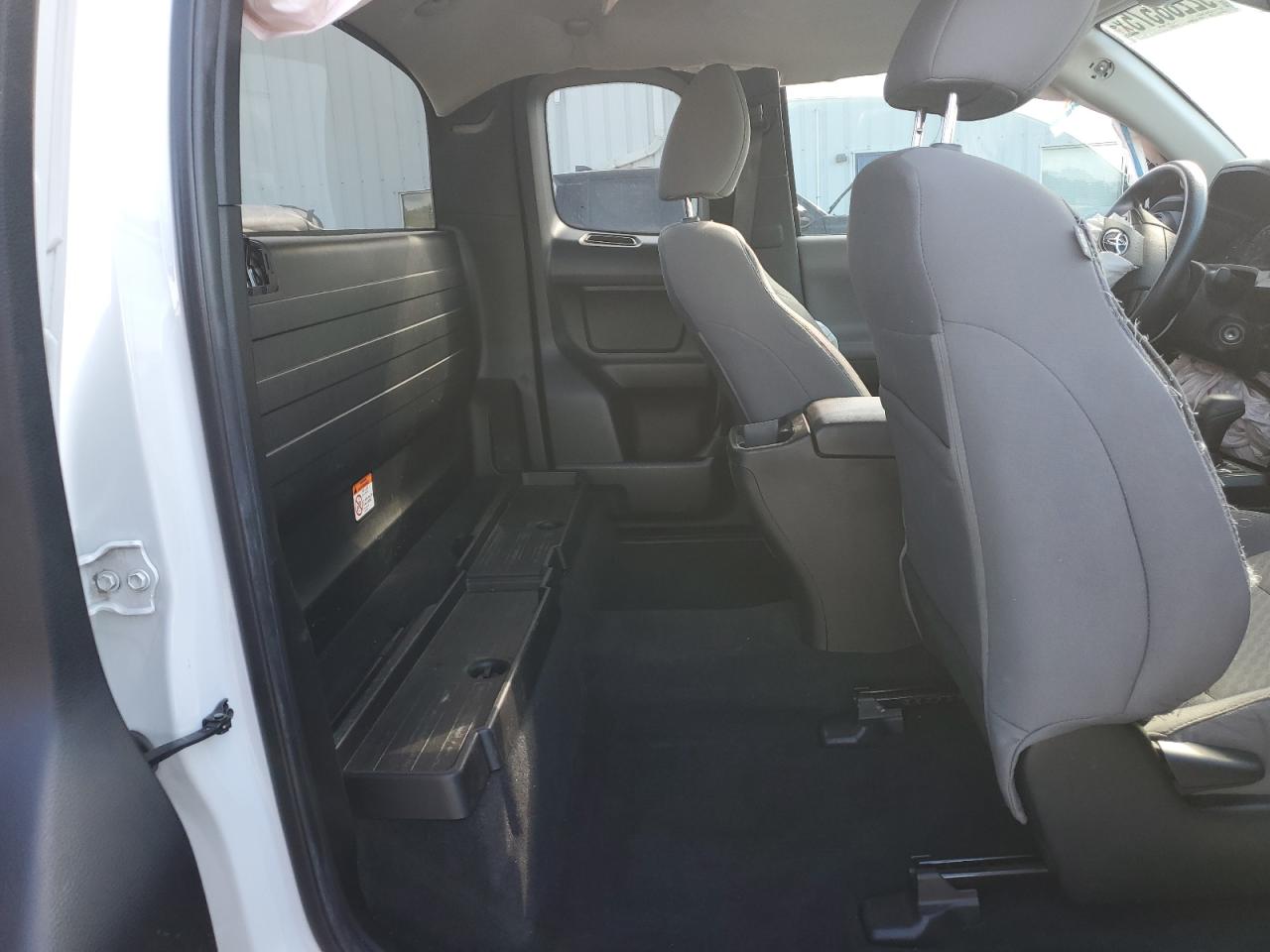 TOYOTA TACOMA ACCESS CAB