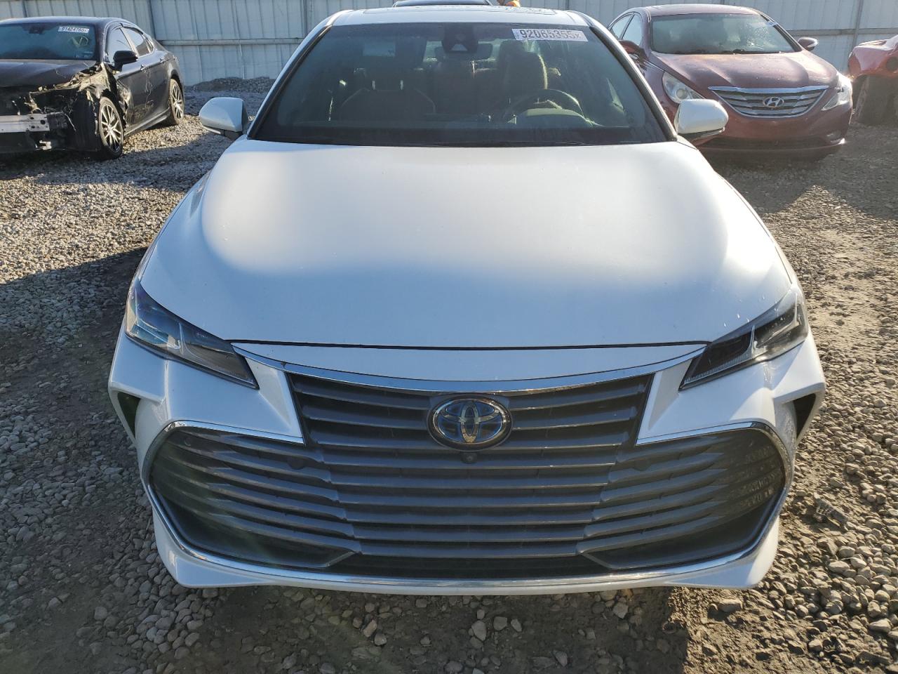 TOYOTA AVALON LIMITED