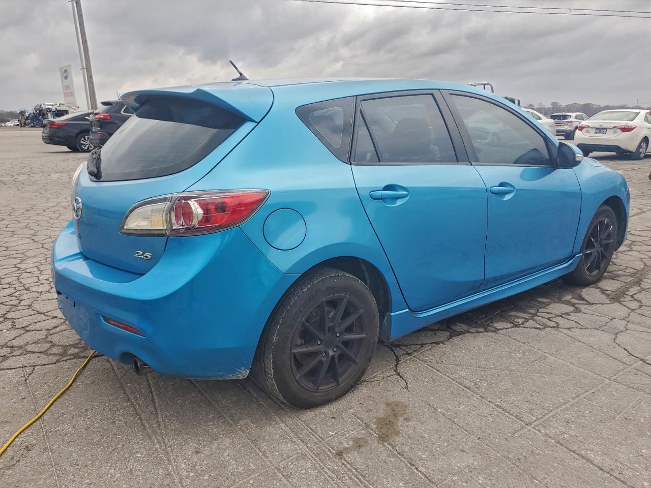 MAZDA 3 S
