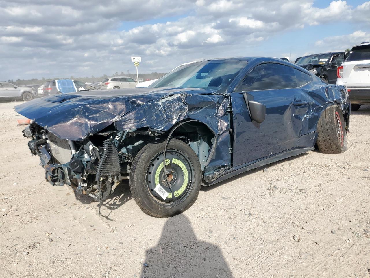 FORD MUSTANG DARK HORSE