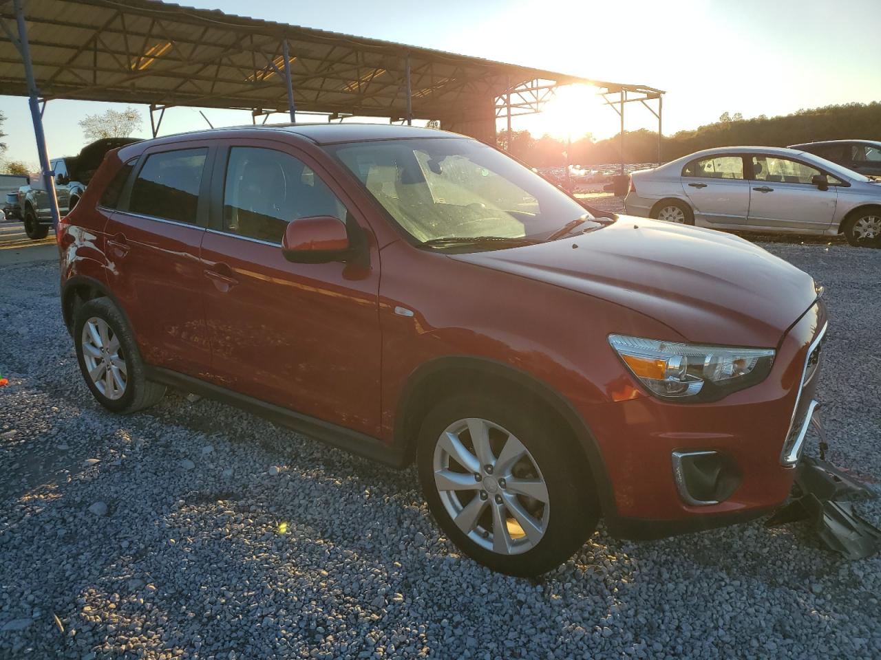 MITSUBISHI OUTLANDER SE
