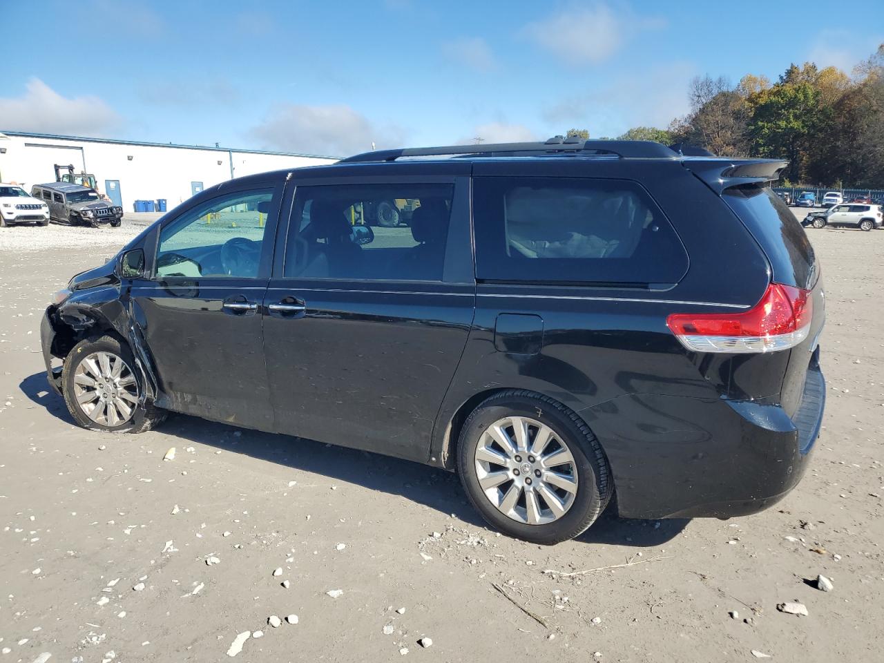 TOYOTA SIENNA XLE