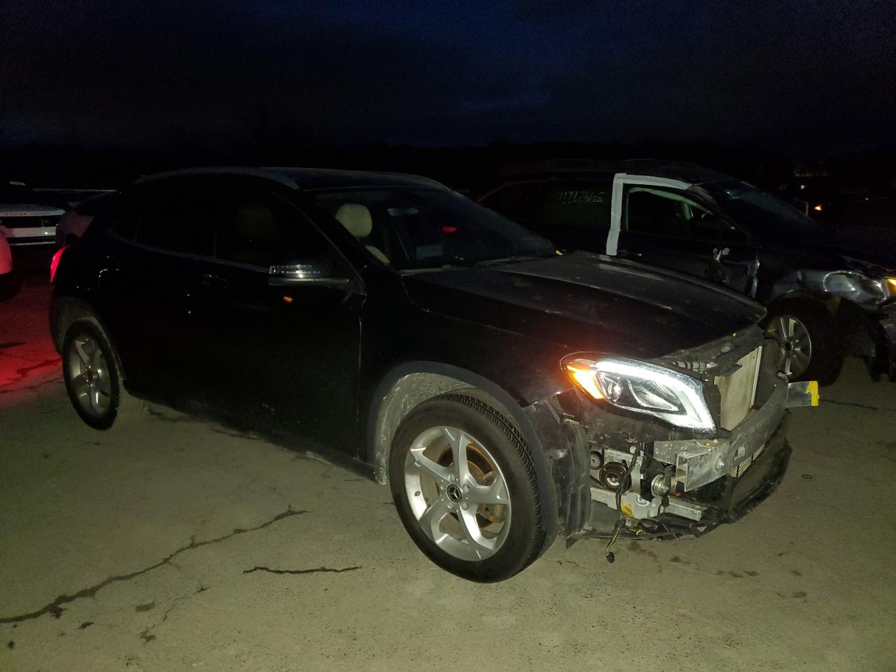 MERCEDES-BENZ GLA-CLASS 250 4MATIC