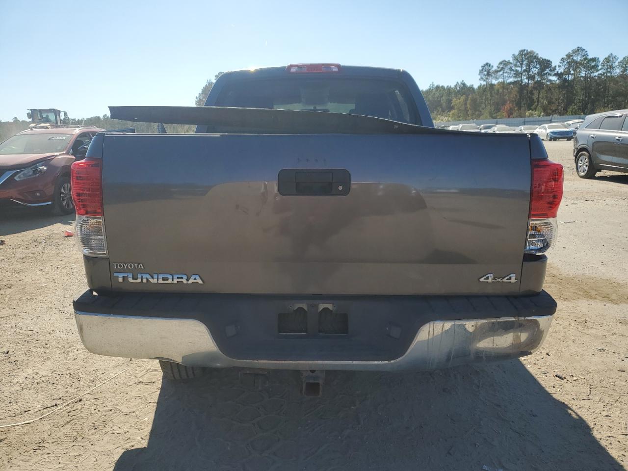 TOYOTA TUNDRA CREWMAX SR5