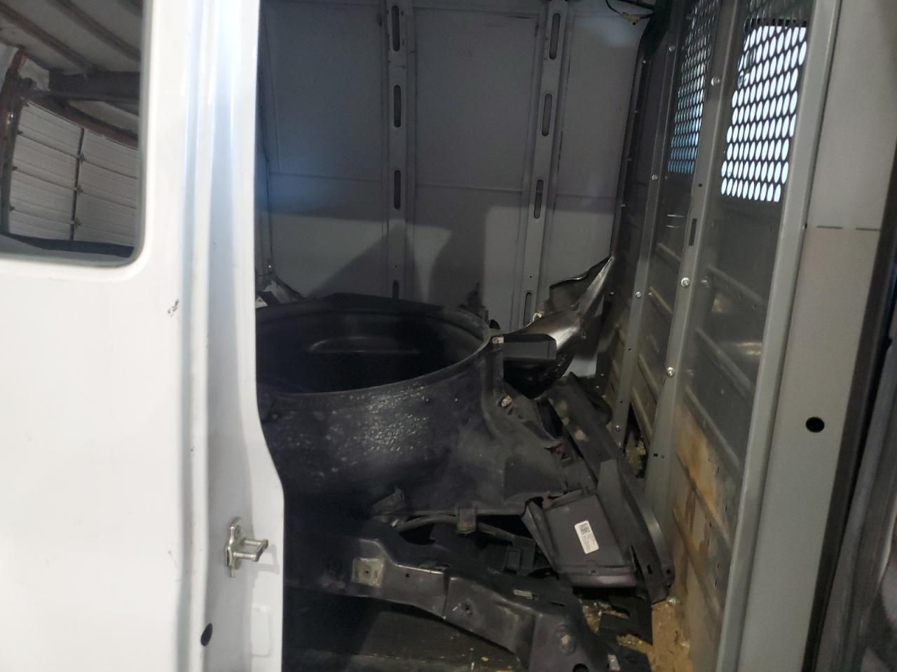 Lot #3290266267 2017 GMC 2500