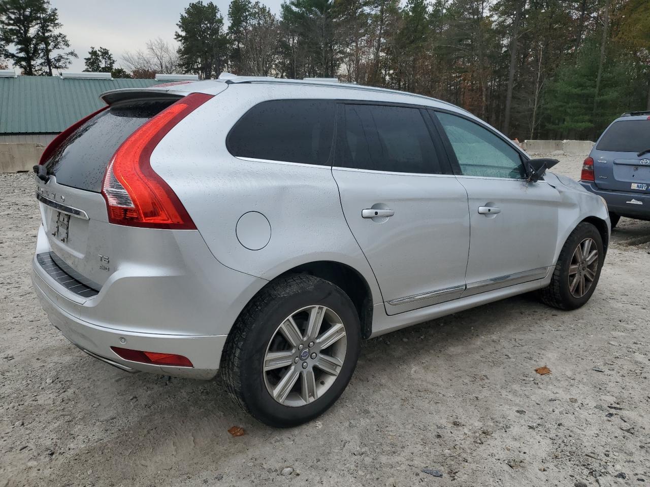 VOLVO XC60 T5 INSCRIPTION