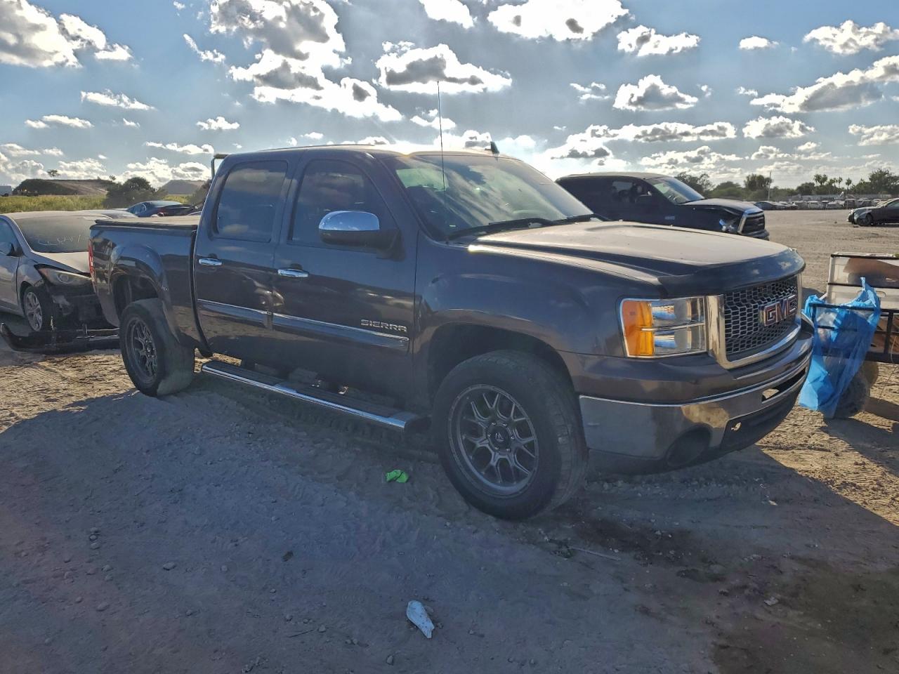 GMC SIERRA C1500 SLE